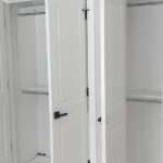 Simple and high-capacity closet solutions